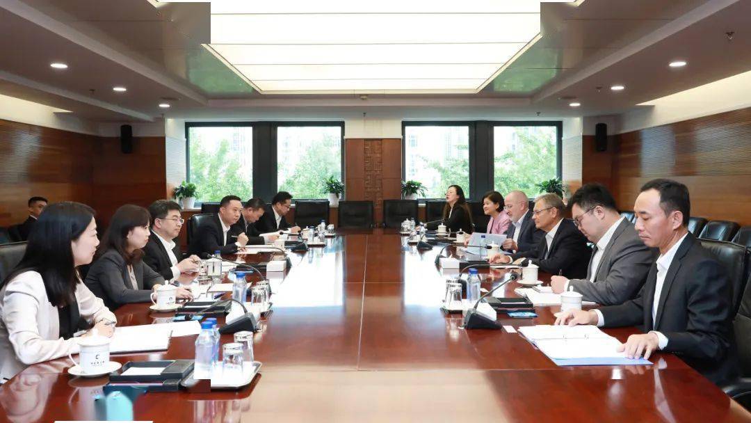 陈春江部长助理会见埃克森美孚公司全球高级副总裁、公司管理委员会成员魏捷凯
