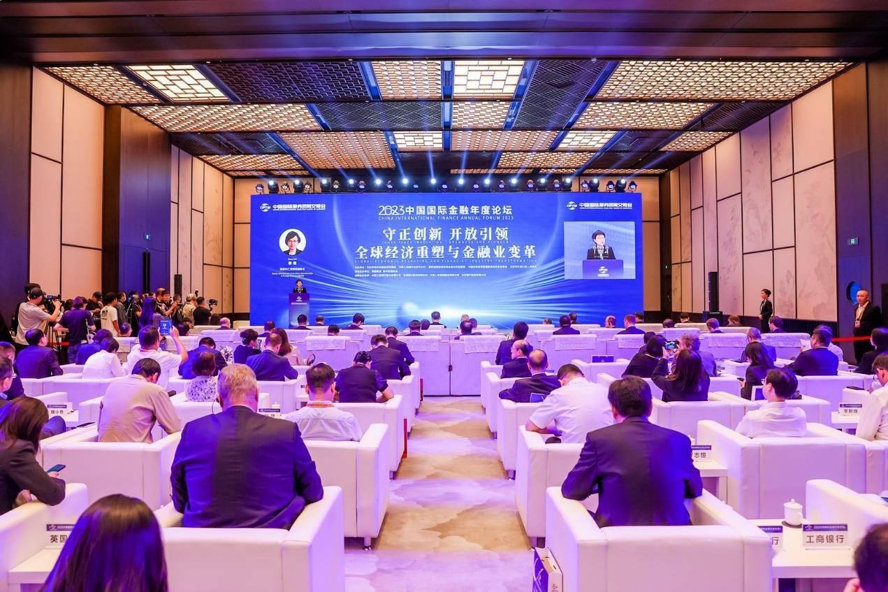 国家外汇管理局副局长郑薇：支持中小微企业的汇率避险