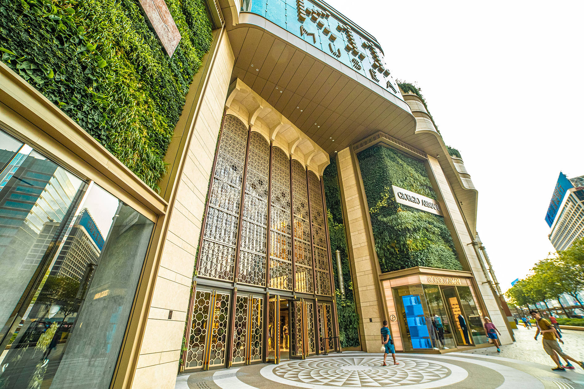 【香港汇率都这么高了】像K11这样设计的商场<strong></p>
<p>今日外汇的汇率</strong>，完全不受影响