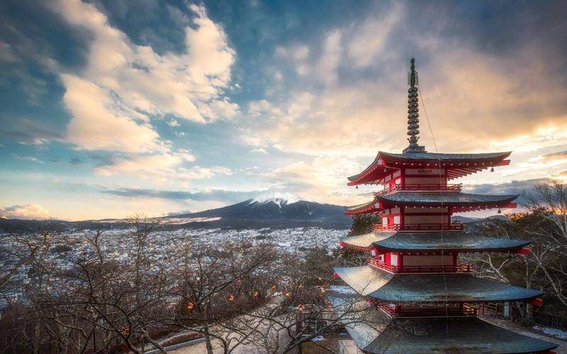 TMGM外汇平台：日本央行政策转变——日元何去何从<strong></p>
<p>外汇平台官网</strong>？