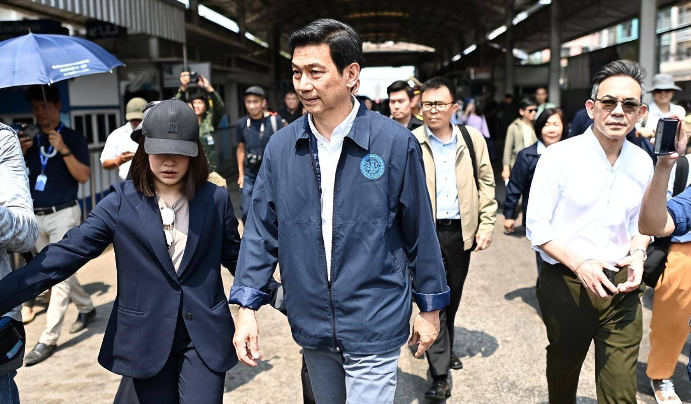 美国密会缅甸民主派<strong></p>
<p>桃子</strong>，准备亲自下场“摘桃子”，中方态度突然强硬