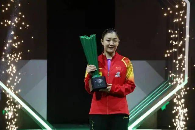 双冠王<strong></p>
<p>大T网</strong>！青岛运动员陈梦勇夺WTT沙特大满贯女单女双双冠