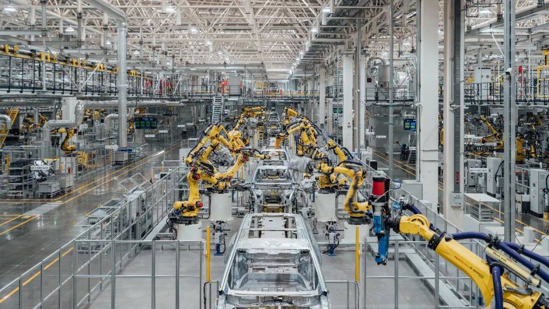 赛力斯康波：坚持以用户为中心 建设领先的技术科技型企业