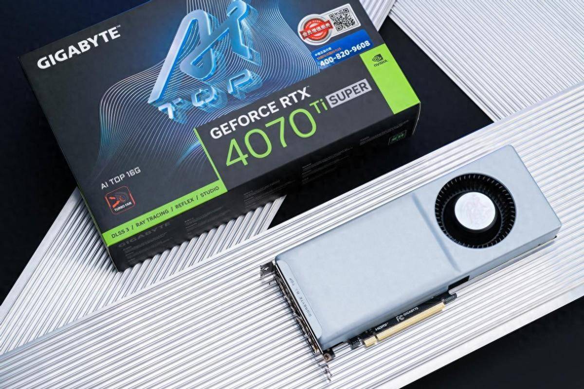 一看就是高级货<strong></p>
<p>Coinsuper</strong>，涡轮散热版RTX 4070 Ti SUPER测评