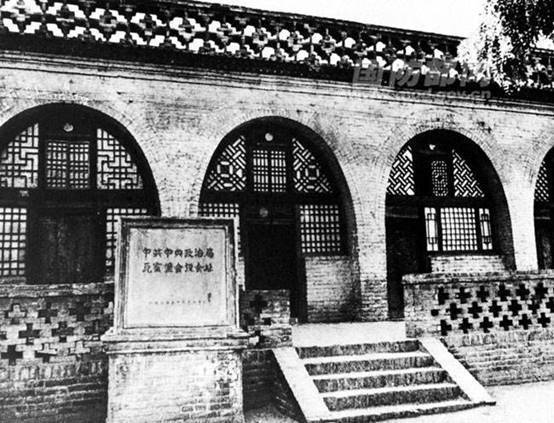 王立华：林彪、彭德怀都反对<strong></p>
<p>ACX</strong>，毛泽东何以赌上红军全部家底，决意东征？
