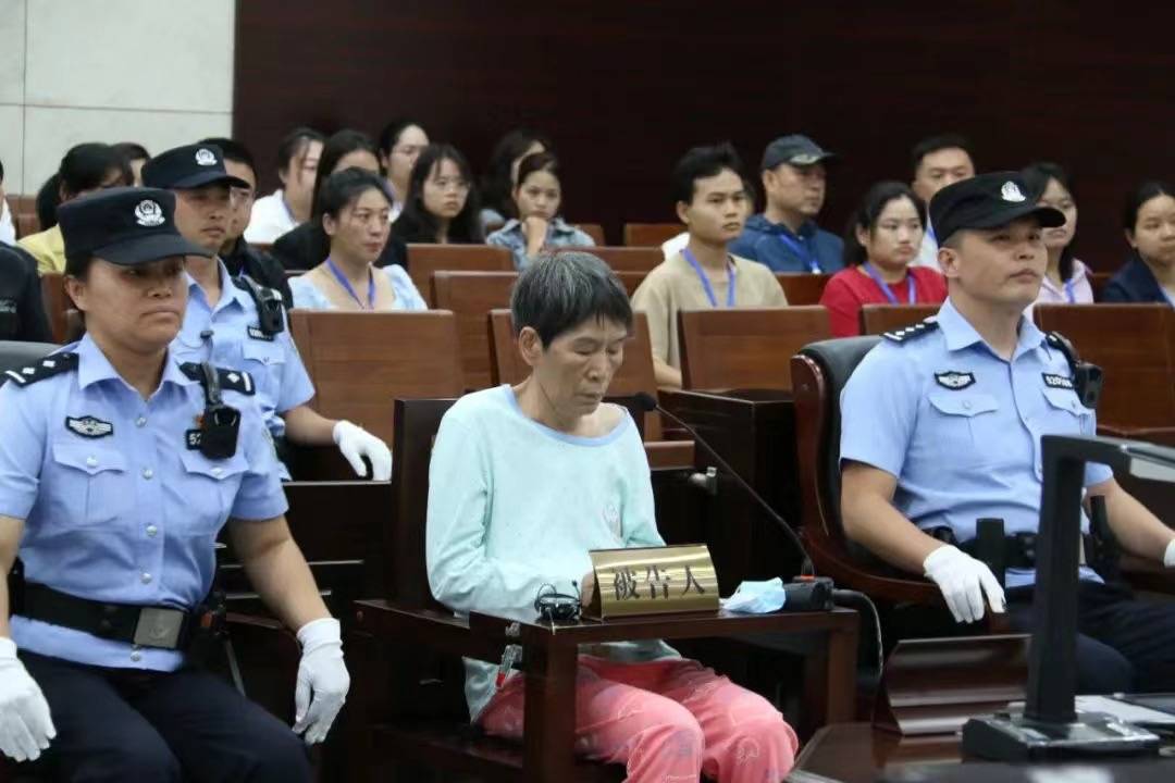 死刑！余华英拐卖儿童案重审宣判<strong></p>
<p>ACX</strong>，其当庭表示上诉