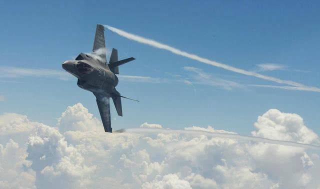 F35奔袭3600公里轰炸<strong></p>
<p>BBC</strong>，数百雷达全瞎眼，以军导弹却大量空中爆炸