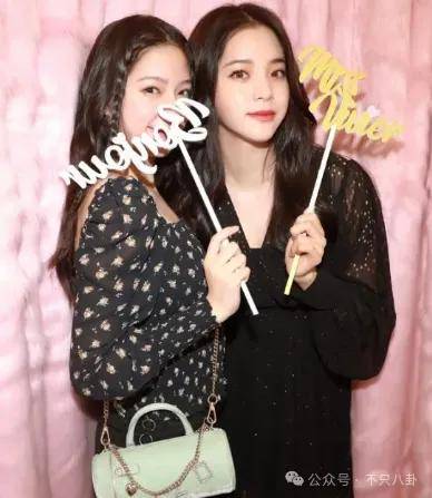 前几年还被嘲长得土<strong></p>
<p>坚果</strong>，如今逆袭成大美女了？！