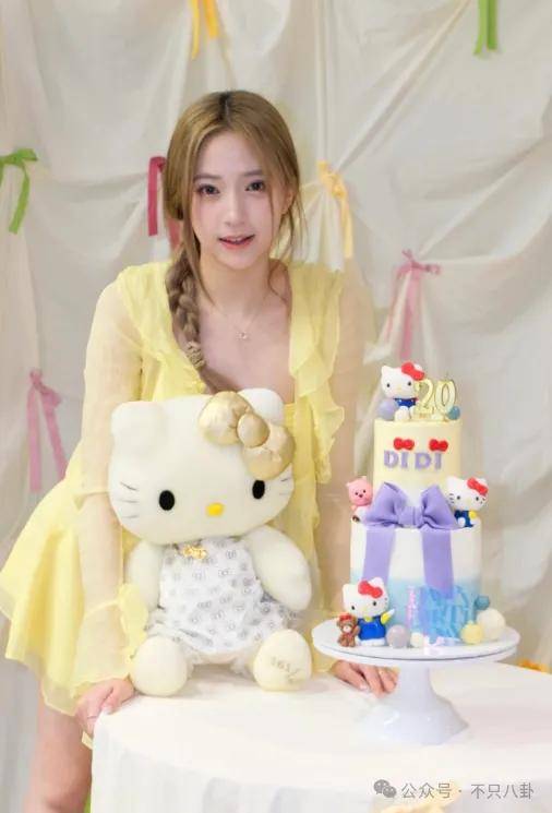 前几年还被嘲长得土<strong></p>
<p>坚果</strong>，如今逆袭成大美女了？！