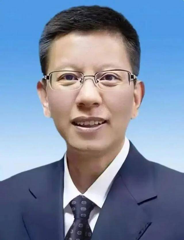 卸任市委书记3天后<strong></p>
<p>BitMart</strong>，55岁的他任省政府党组成员！