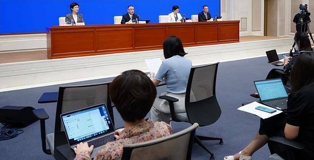 难怪中欧谈不拢<strong></p>
<p>CEX</strong>，最大“内鬼”曝光后，欧盟高官凌晨紧急来电