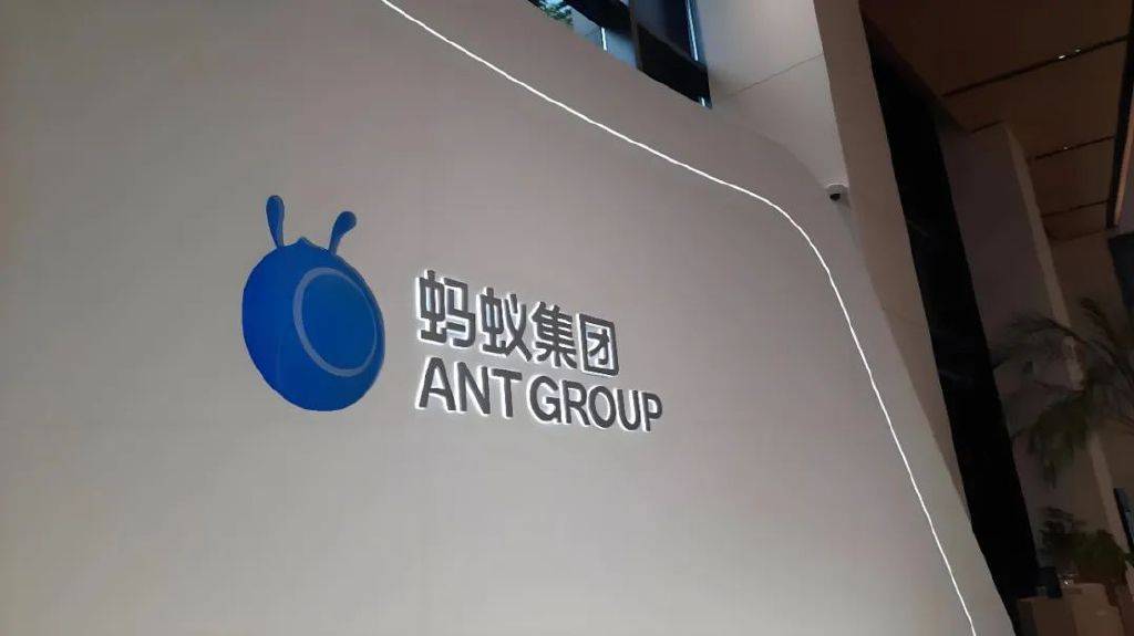 国家为什么要“收拾”马云？就因这10大错<strong></p>
<p>币蓝</strong>，让人认清他那副嘴脸