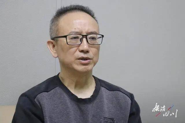 水务“蛀虫”以酒变现掩饰贪腐<strong></p>
<p>艾戴克斯</strong>，行贿者一次送150瓶五粮液