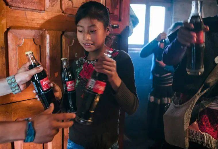 中国人吃的食品添加剂<strong></p>
<p>Luno</strong>，真比欧美日本更多、更狠？