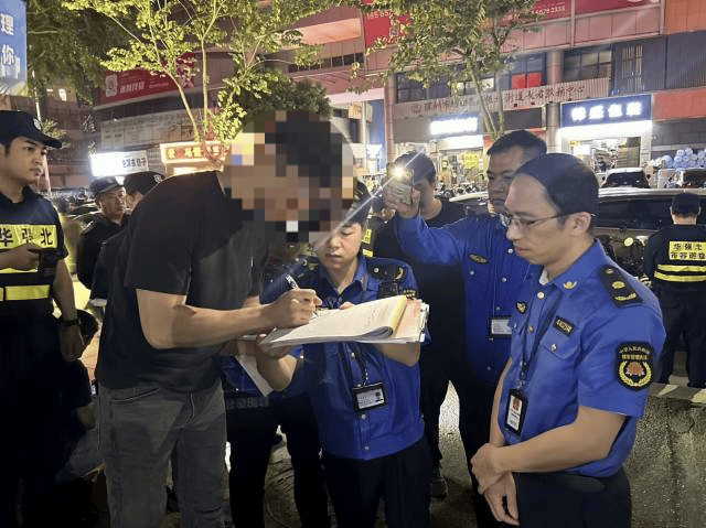 “锅铲声敲得我睡不着”！深夜<strong></p>
<p>以太行情</strong>，深圳多名流动摊贩被劝离……