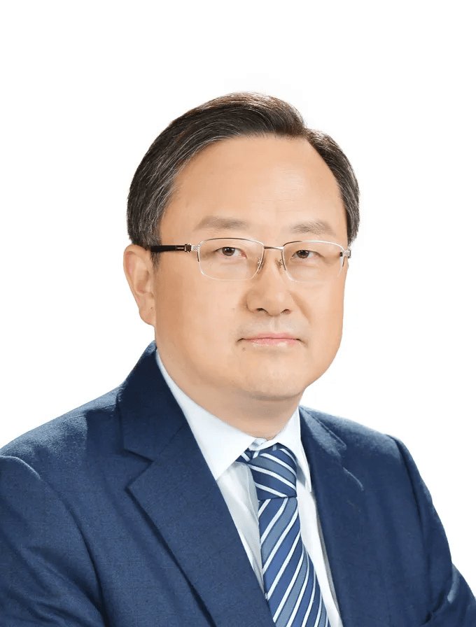 中组部有关干部局负责同志宣布中央决定：他履新<strong></p>
<p>goubi</strong>！曾在上海工作