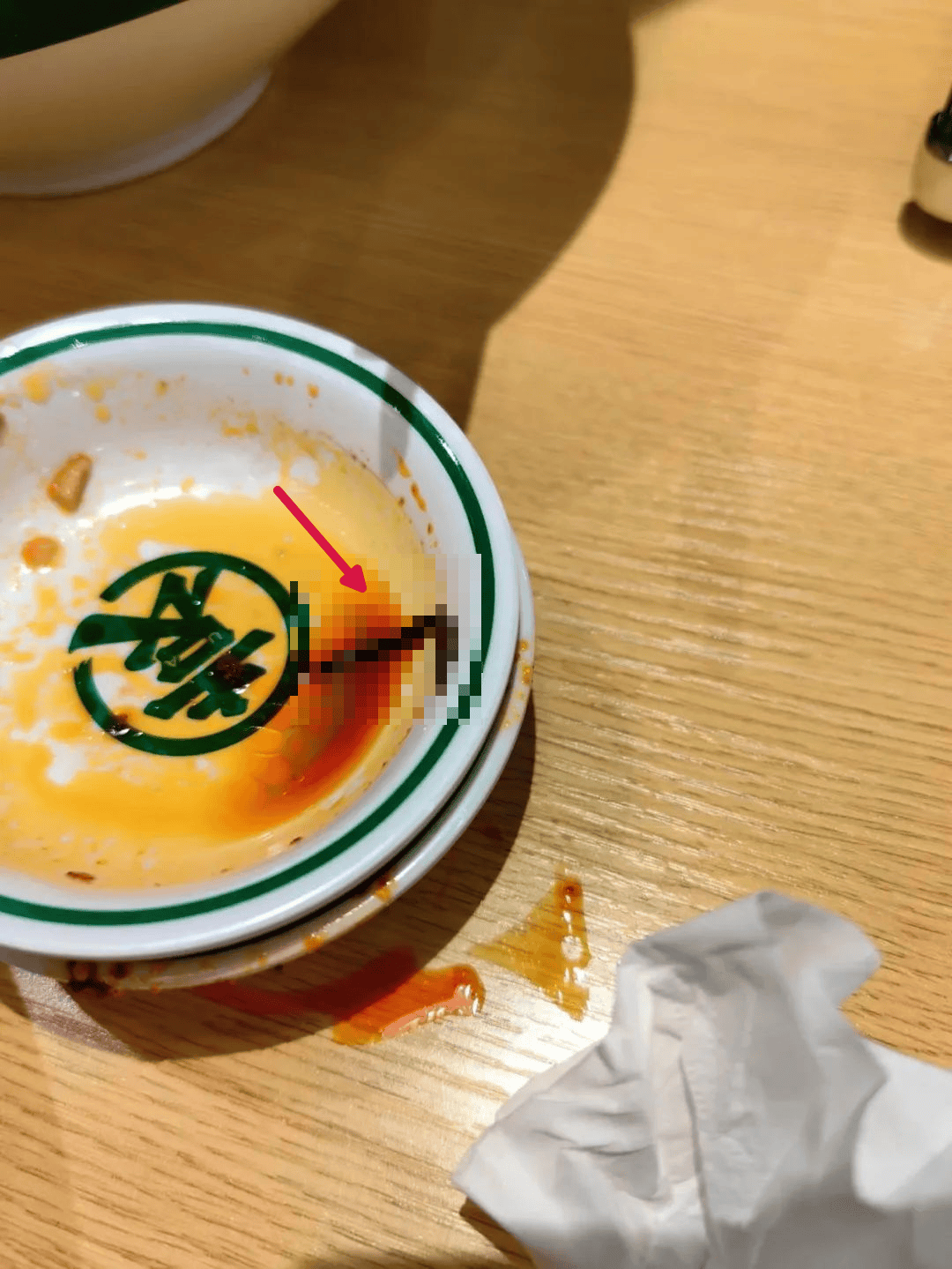 知名餐饮回应：确实是蚯蚓<strong></p>
<p>币安如何交易</strong>，将严格整顿！