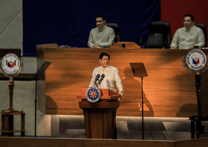 菲律宾政坛一夜变天<strong></p>
<p>binance币安下载</strong>，16万菲军突然站队，杜特尔特关键时刻重新出山