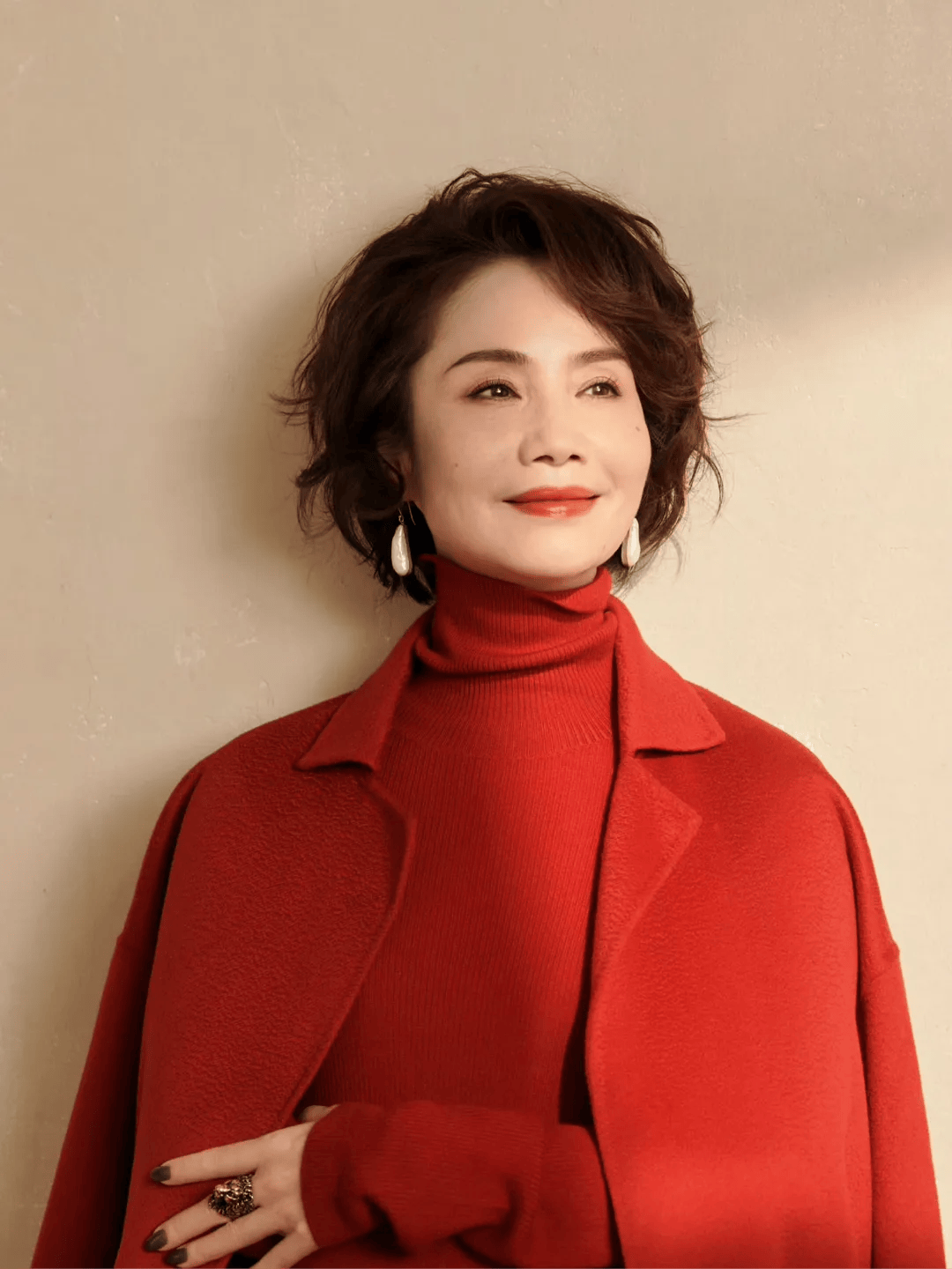前央视知名主持人<strong></p>
<p>币安海外</strong>，转行当演员