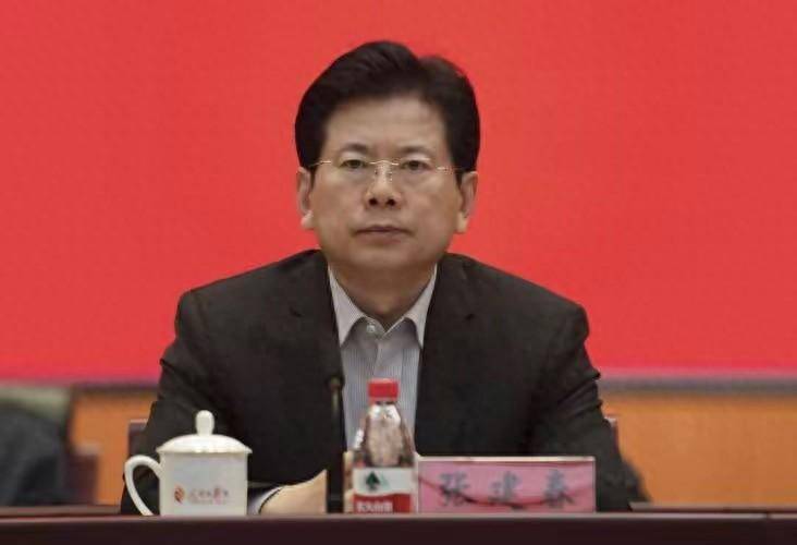 曾长期任职组织系统的“大老虎”被双开<strong></p>
<p>币安海外</strong>，为他人职务晋升谋利