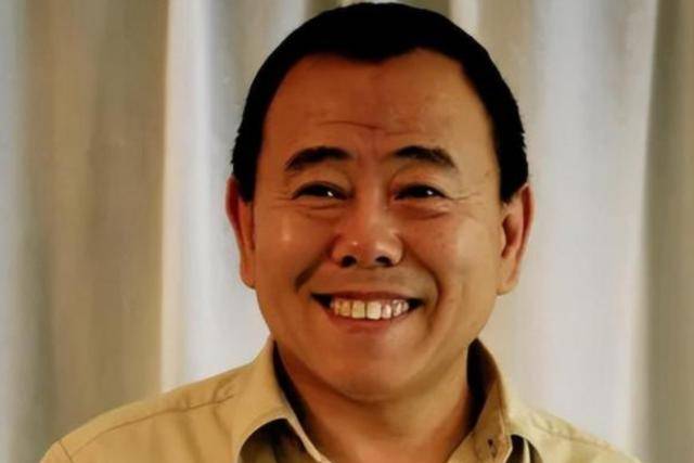 潘长江：我钱花一辈子也花不完<strong></p>
<p>币安APP</strong>，如今67岁却越活越“糊涂”了