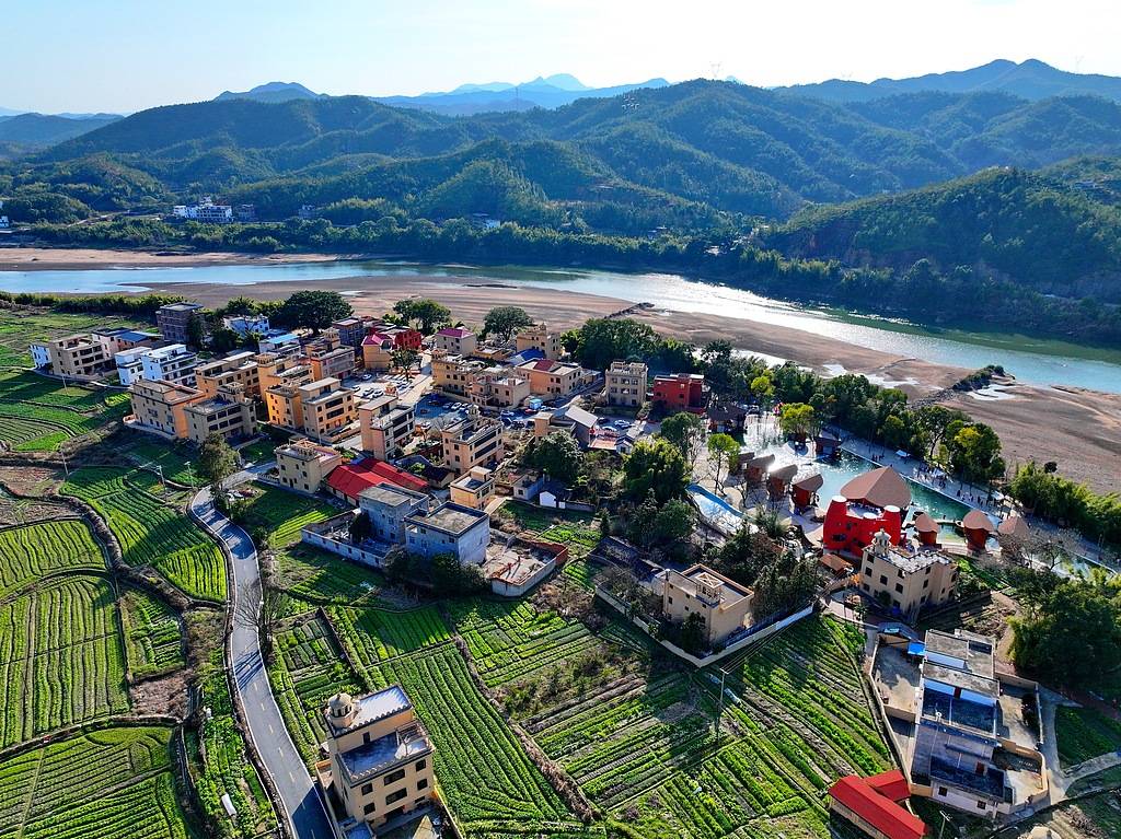 报告反映某地村屋闲置率高达43.8%<strong></p>
<p>币安APP</strong>，盘活宅基地要慎重