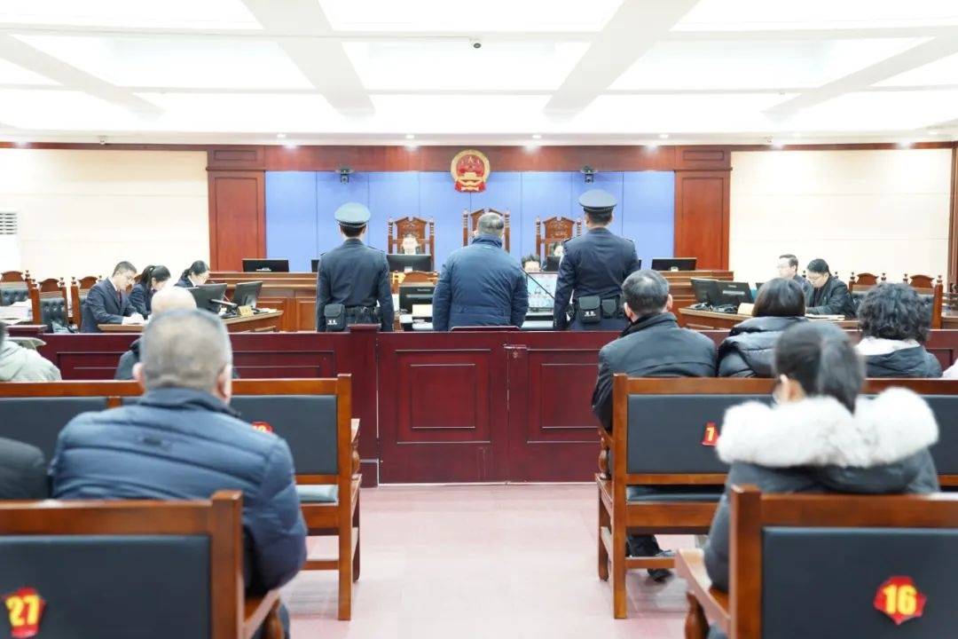 20年受贿1.5亿余元<strong></p>
<p>币安APP</strong>，原贵阳医学院附属医院党委副书记、院长王小林受贿案一审开庭