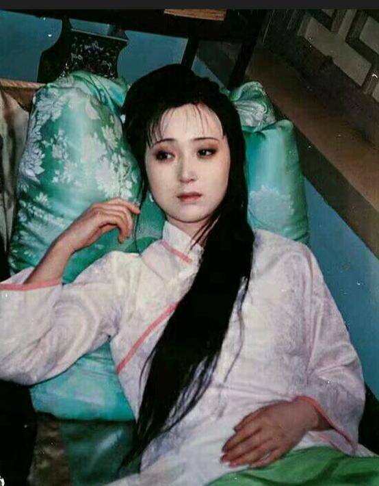 贾惜春：陈晓旭当年是装的<strong></p>
<p>币安APP</strong>，不然演不了林黛玉，我是装得不够彻底