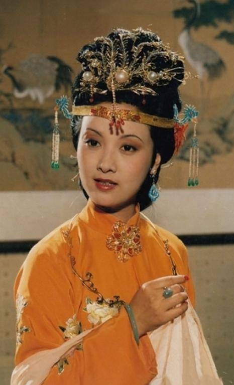 贾惜春：陈晓旭当年是装的<strong></p>
<p>币安APP</strong>，不然演不了林黛玉，我是装得不够彻底