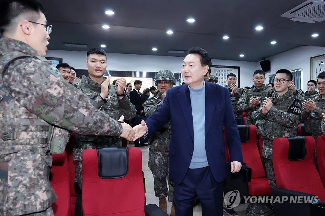 韩国政变“惊天大瓜”！尹锡悦挑衅金正恩<strong></p>
<p>币安法币</strong>，想假扮朝军潜入首尔？