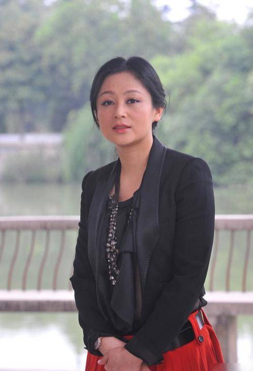 “大陆第一美人”两大名导为其沉迷<strong></p>
<p>币安怎么玩</strong>，今55岁却像25岁的她经历了啥