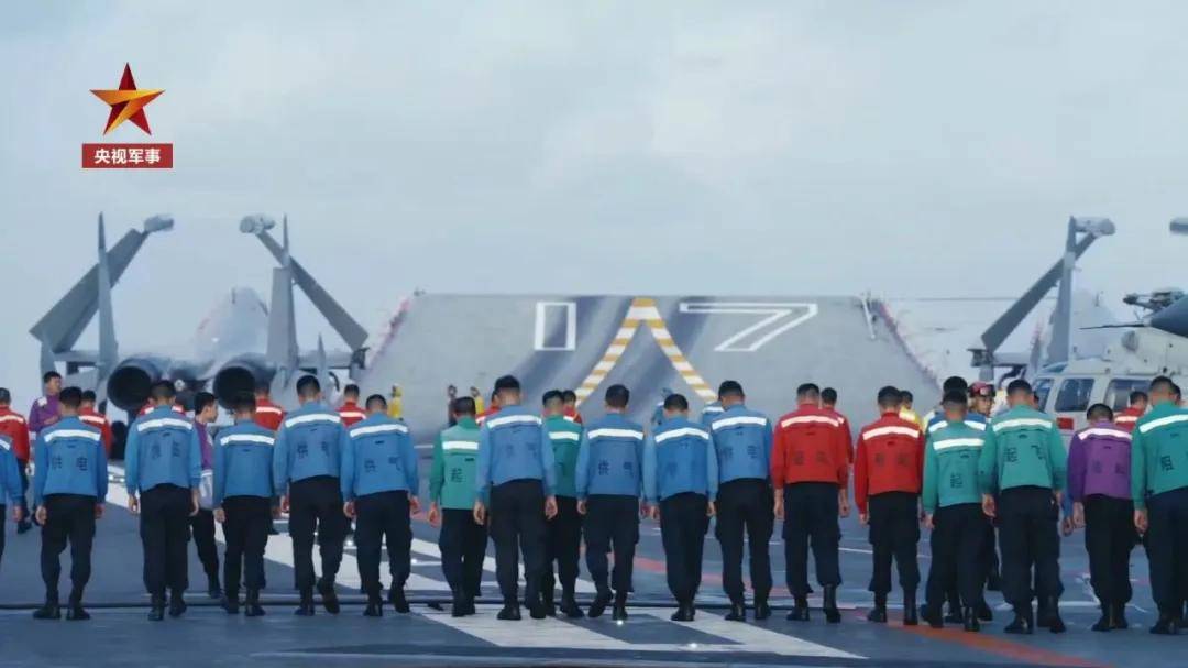 歼-15DH首次上舰！“山东”舰展示全甲板攻击<strong></p>
<p>币安如何操作</strong>，连续放飞24架？