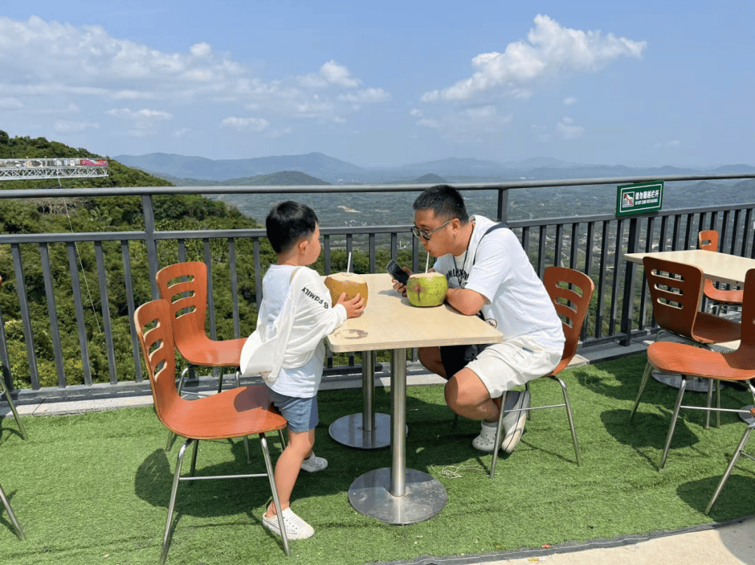 两年跑15万公里<strong></p>
<p>币安如何操作</strong>，小伙为北京菜市场、打折超市和五环外小店带货