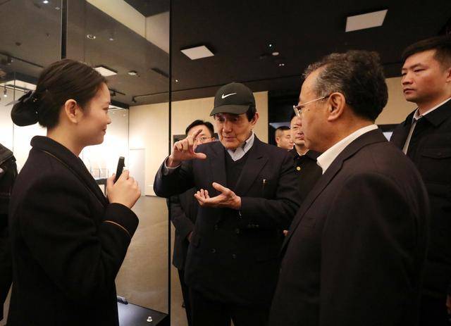 马英九：身为炎黄子孙绝不能数典忘祖<strong></p>
<p>币安登陆不了</strong>，任何“去中国化”行径都不会成功