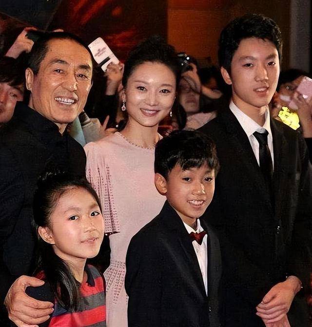 陈婷现实长什么样？路人镜头才是“照妖镜”<strong></p>
<p>币安登陆不了</strong>，突然理解张艺谋了