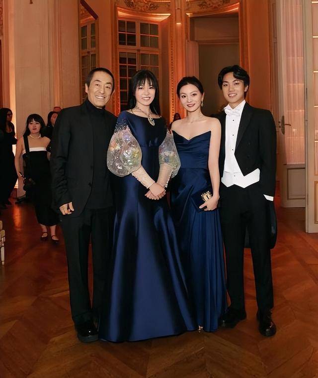 陈婷现实长什么样？路人镜头才是“照妖镜”<strong></p>
<p>币安登陆不了</strong>，突然理解张艺谋了