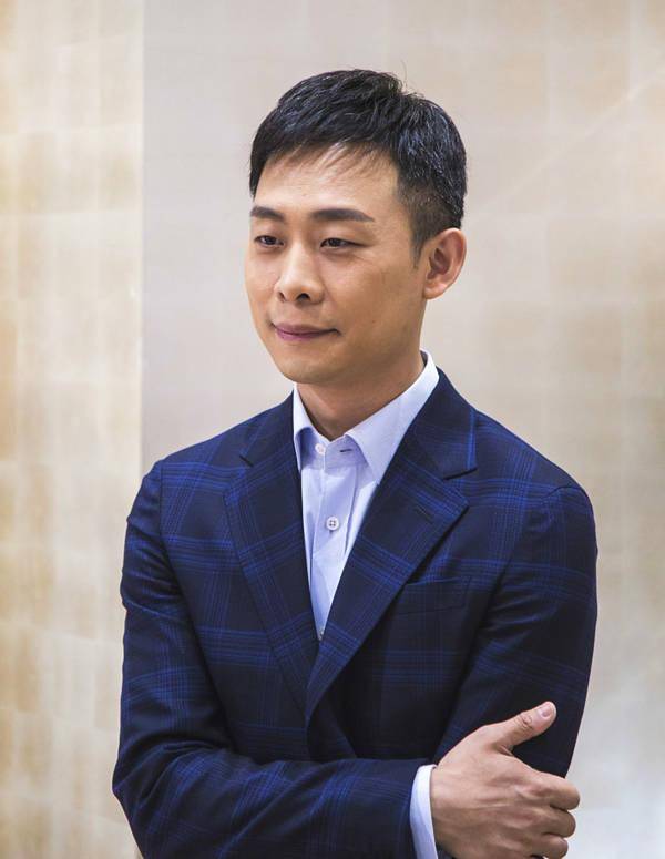 吴京邀张译拍戏：你要多少片酬？张译：你要没钱<strong></p>
<p>binance币安ios</strong>，就算一百我也演！