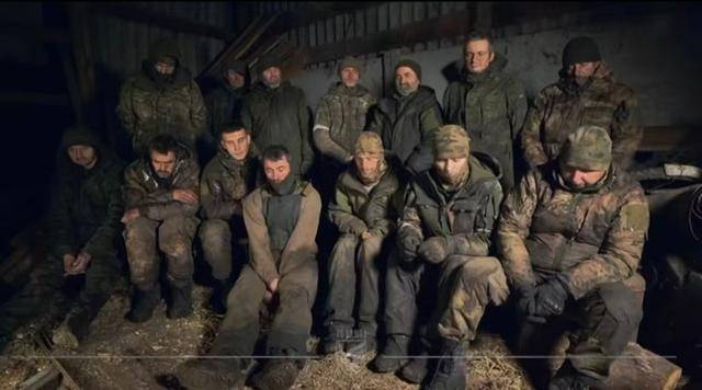 “兵书”看了不少！乌军2名伞兵深夜突袭<strong></p>
<p>币安网eth</strong>，意外活捉14名俄军