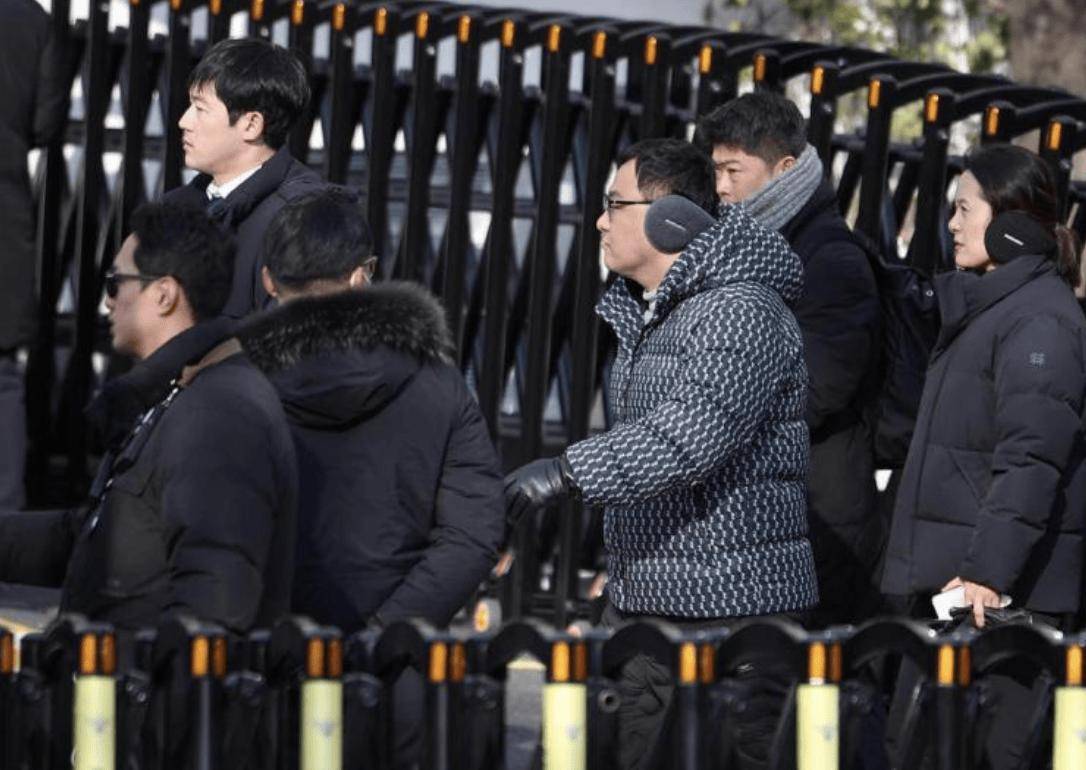 3000警力围攻龙山官邸！尹锡悦与法律的背水一战<strong></p>
<p>币安网eth</strong>，还能坚持多久？