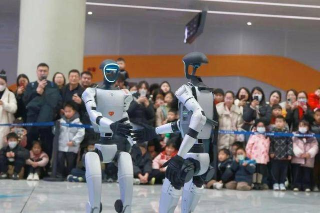 售价10万~65万<strong></p>
<p>币安中国</strong>，销售一空！谁在抢购人形机器人