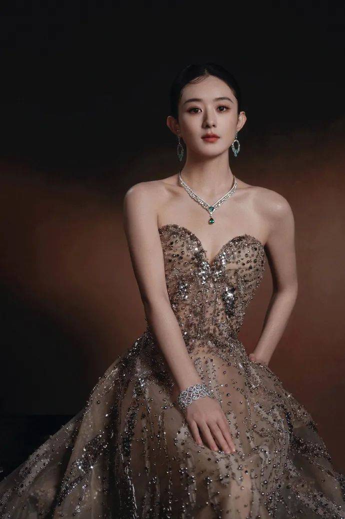 冯小刚执导<strong></p>
<p>币安下载二维码</strong>！赵丽颖新电影官宣：4月4日全国上映