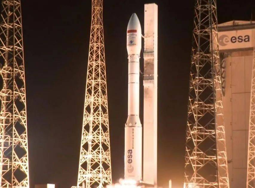 一声巨响！“一箭双星”失败<strong></p>
<p>币安下载二维码</strong>，点火8分钟后偏离轨道，24.5亿全打水漂