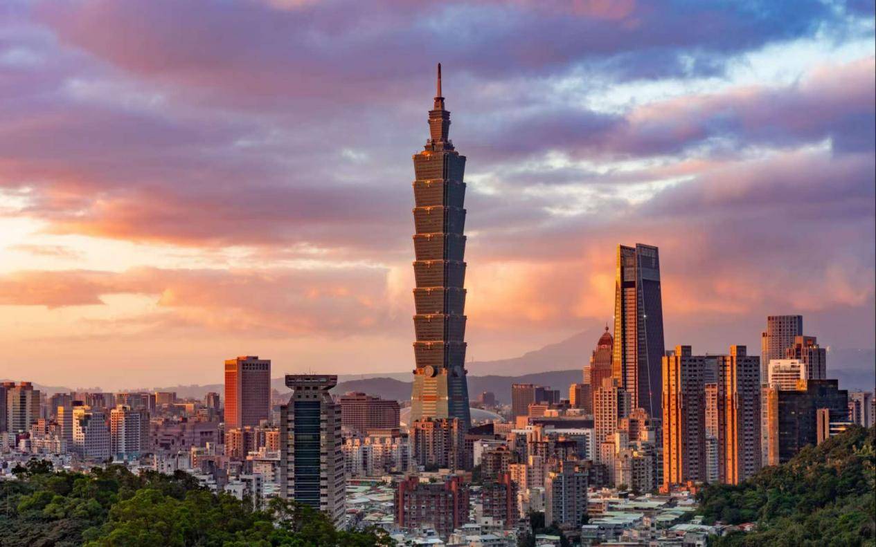 200美军抵台<strong></p>
<p>币安网页版</strong>，大批武器将运到台湾，解放军却按兵不动？专家给了回应