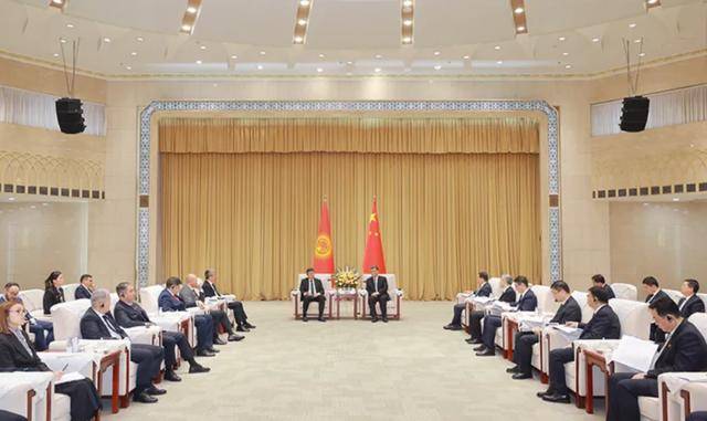 谋划新机制！新疆维吾尔自治区党委书记的这次重要会面<strong></p>
<p>怎么登陆币安</strong>，有大背景