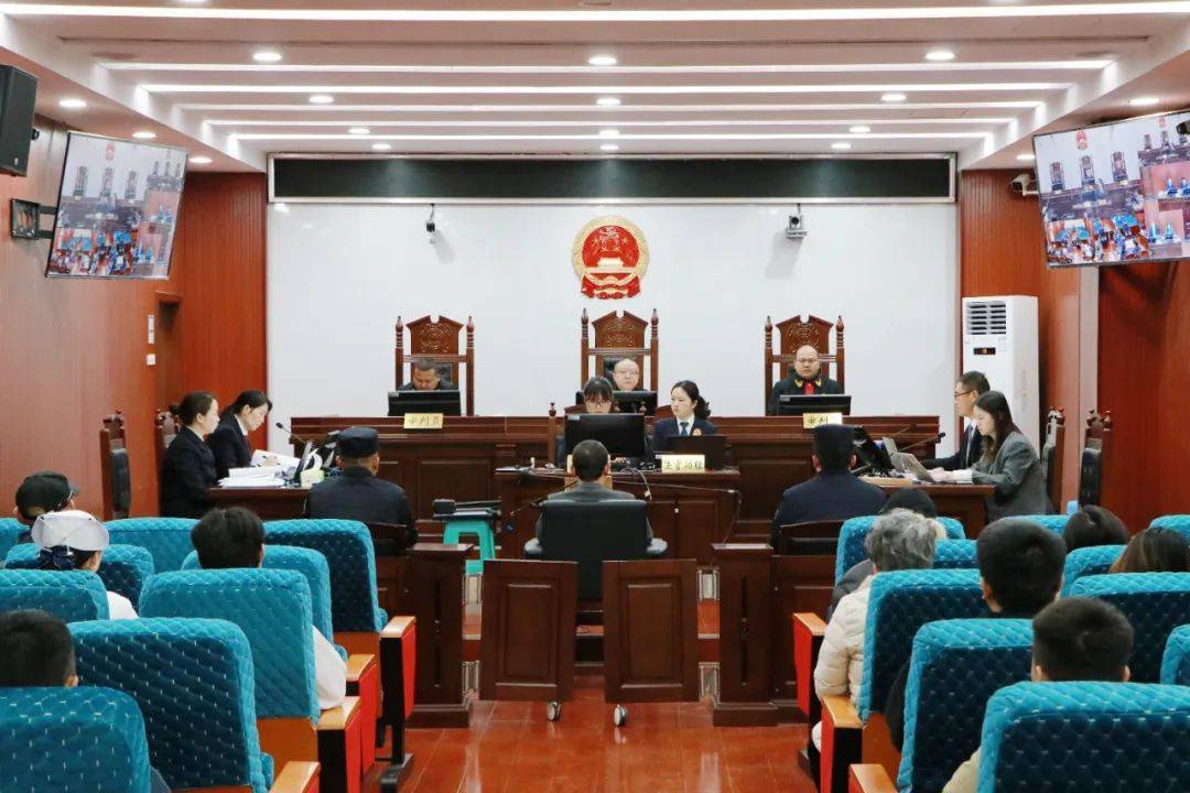 骗取医保基金超千万<strong></p>
<p>bnb发行</strong>，贵州黔西南州委原常委张玉龙受审