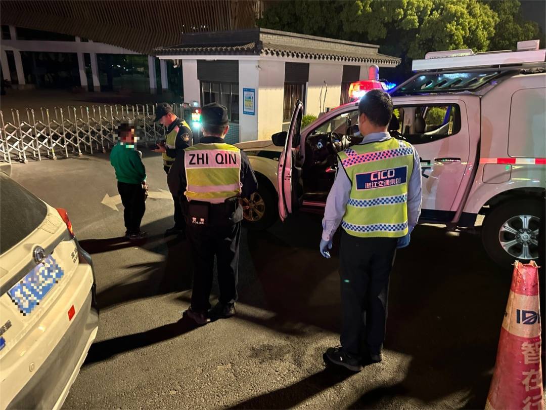 12岁男孩凌晨偷开父母车上高速<strong></p>
<p>币安最新网站</strong>，因车技太差被发现了……