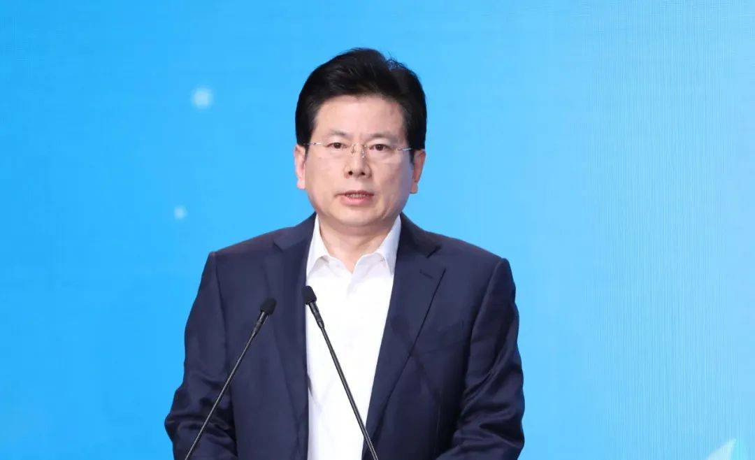 中宣部原副部长张建春<strong></p>
<p>天干</strong>，被公诉
