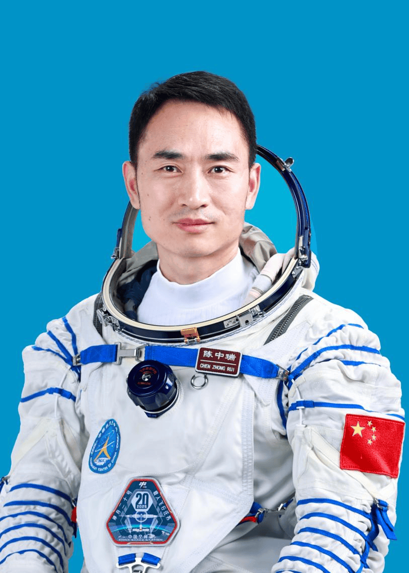 神二十乘组航天员陈中瑞：开拖拉机？开飞机？开飞船<strong></p>
<p>天猫</strong>！