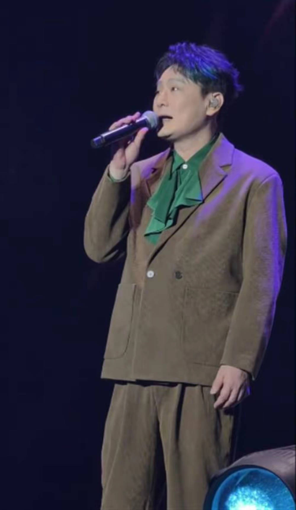 张信哲在山西大同演唱会上称约不到景区门票<strong></p>
<p>北京</strong>，当地文旅回应