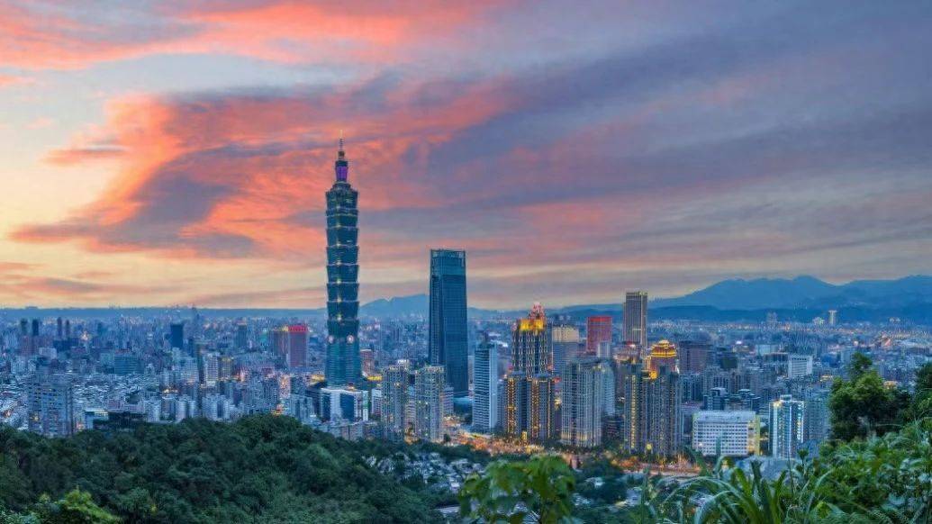 国民党一举轰动两岸！5月20日后<strong></p>
<p>华为荣耀</strong>，罢免赖清德？韩国瑜准备上场